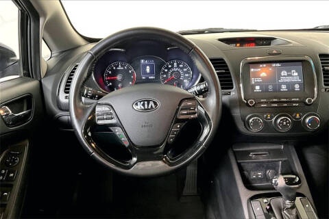 2017 Kia Forte5 EX