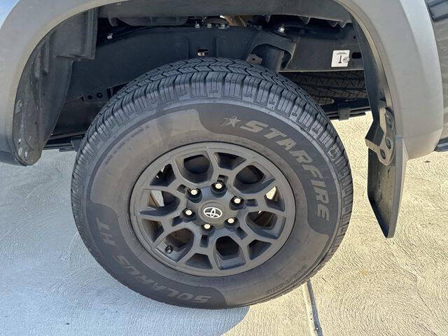 2019 Toyota Tacoma SR