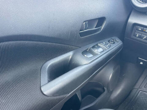 2021 Nissan Kicks S