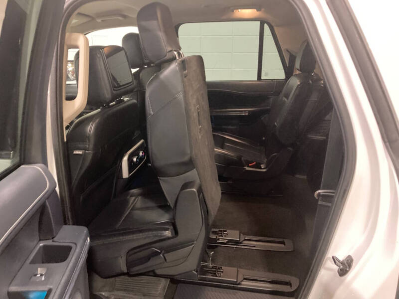 2023 Ford Expedition MAX XLT