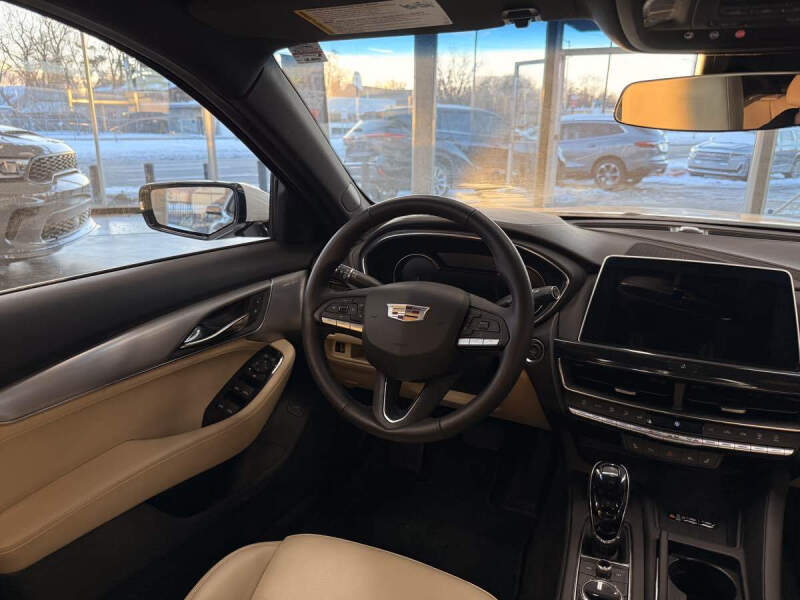 2024 Cadillac CT5 Luxury