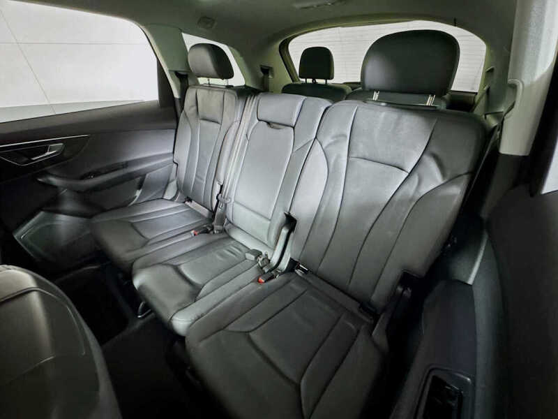 2022 Audi Q7 quattro Premium 55 TFSI