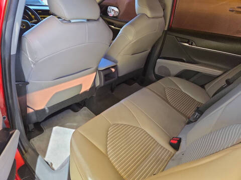 2020 Toyota Camry SE