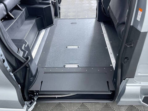 2025 Toyota Sienna Platinum 7-Passenger