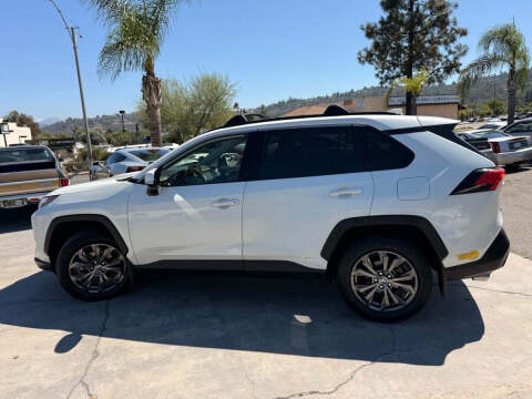 2022 Toyota RAV4 Hybrid XLE Premium
