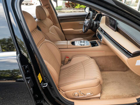 2023 Genesis G90 3.5T e-Supercharger