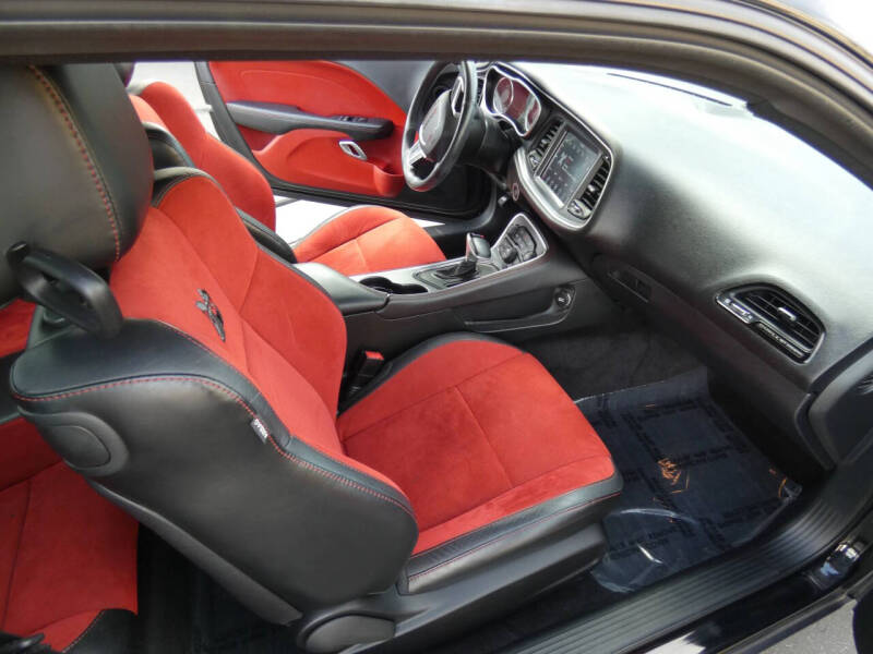 2017 Dodge Challenger