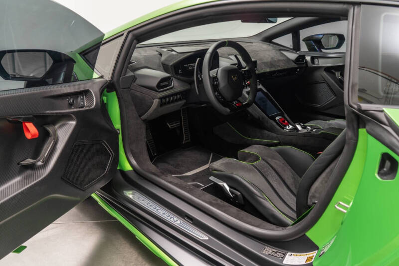 2024 Lamborghini Huracan Sterrato