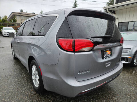 2020 Chrysler Pacifica Touring