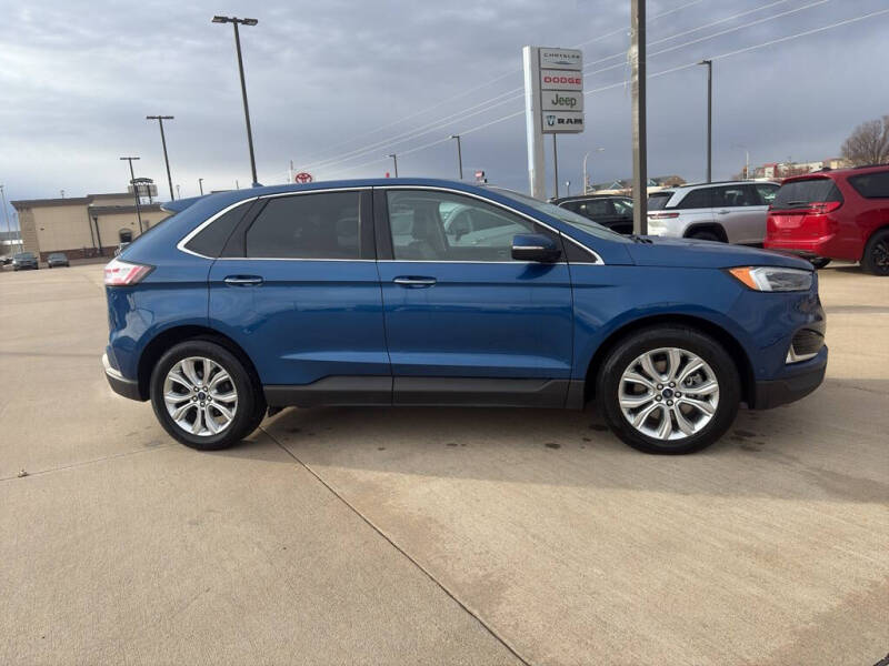 2020 Ford Edge Titanium