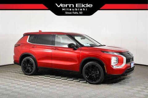 2026 Mitsubishi Outlander LE