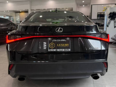 2023 Lexus IS 300
