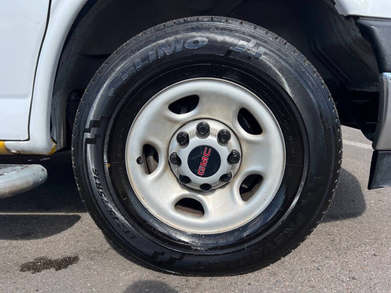 2021 GMC Savana 2500