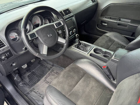 2010 Dodge Challenger SRT8