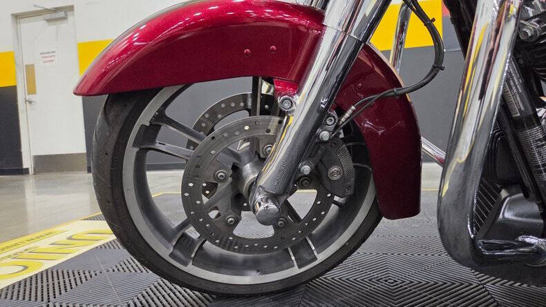 2017 Harley-Davidson FLH