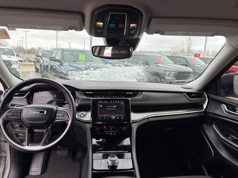 2022 Jeep Grand Cherokee L Altitude