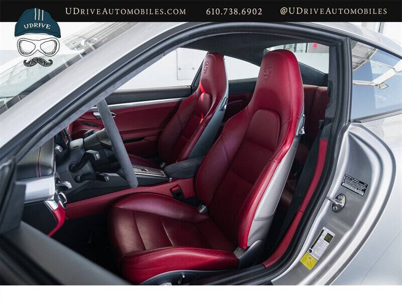 2017 Porsche 911 Carrera