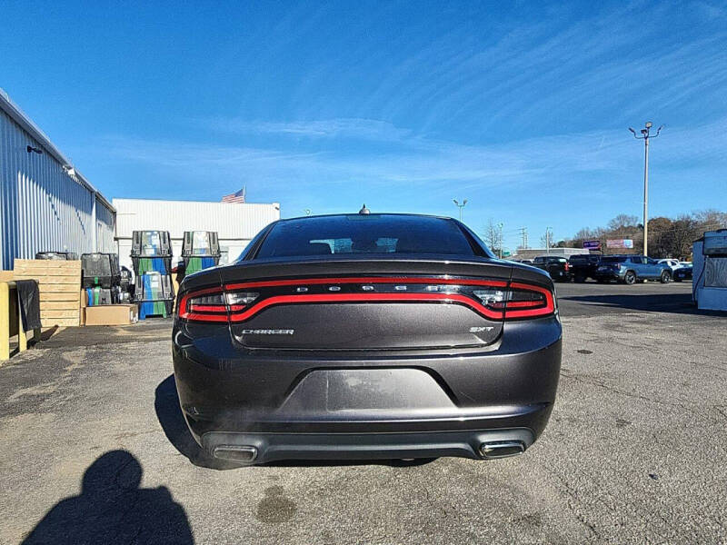 2015 Dodge Charger SXT