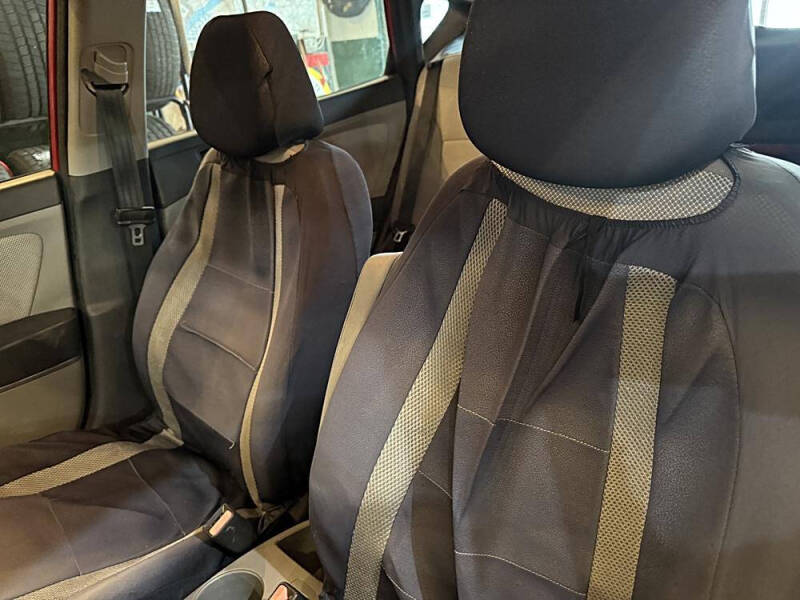 2012 Hyundai Accent GS