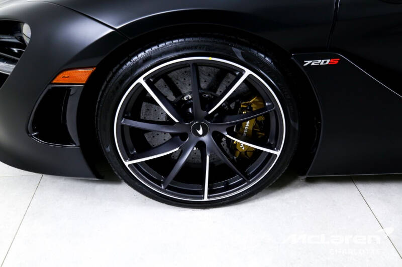 2022 McLaren 720S Spider Luxury