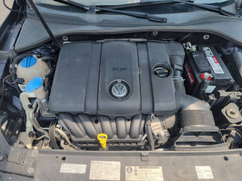 2014 Volkswagen Passat 2.5L Wolfsburg Edition