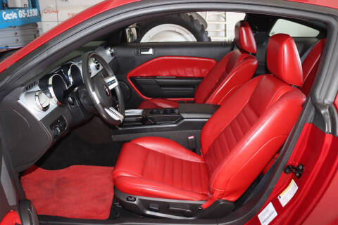 2005 Ford Mustang GT Premium