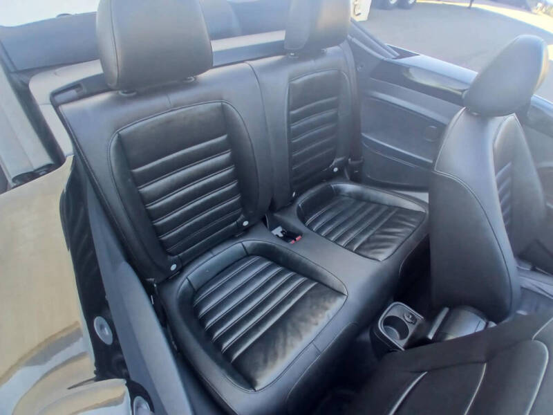 2014 Volkswagen Beetle Convertible R-Line PZEV