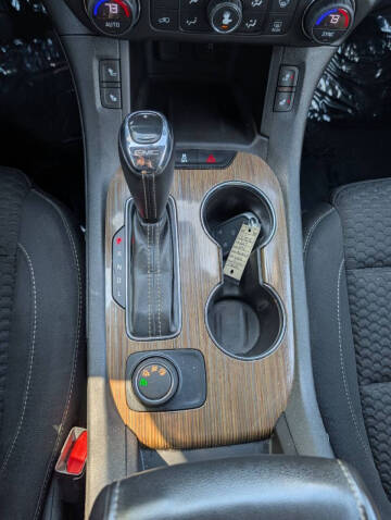 2017 GMC Acadia SLE-2