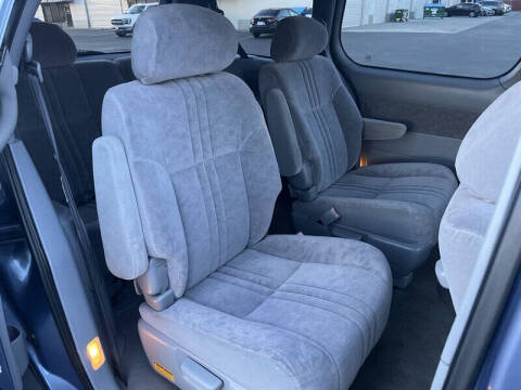 2002 Toyota Sienna LE