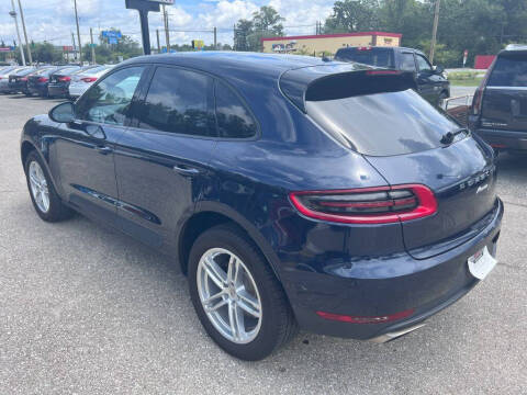 2017 Porsche Macan