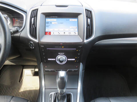 2017 Ford Edge Titanium