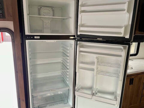 2021 FORESTER LE 2551DSC Class C 2551 DSC