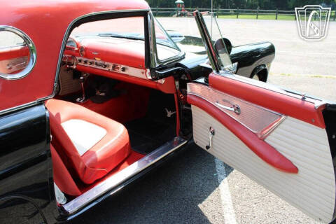 1956 Ford Thunderbird