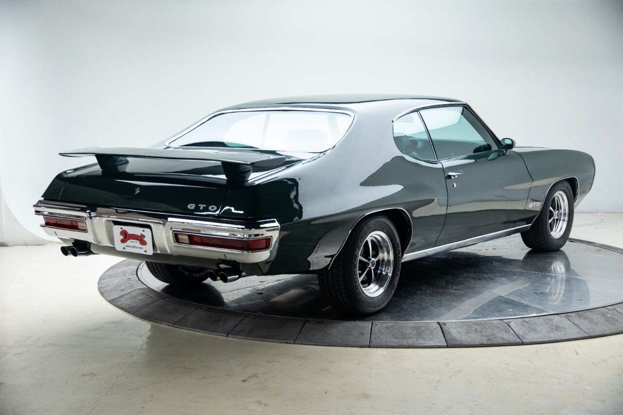 1970 Pontiac GTO 16