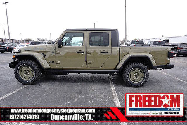2026 Jeep Gladiator Sport