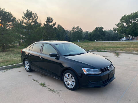 2011 Volkswagen Jetta for sale at QUEST MOTORS in Englewood CO