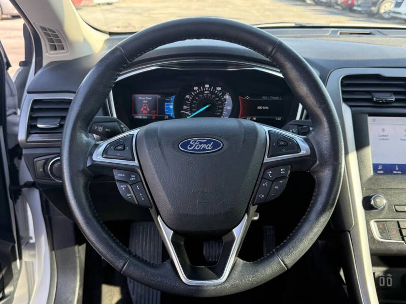 2020 Ford Fusion SEL