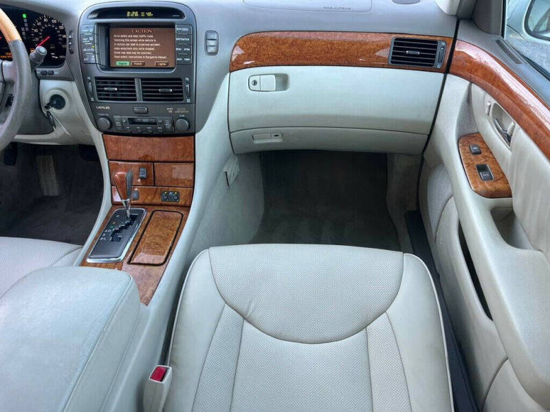 2003 Lexus LS 430