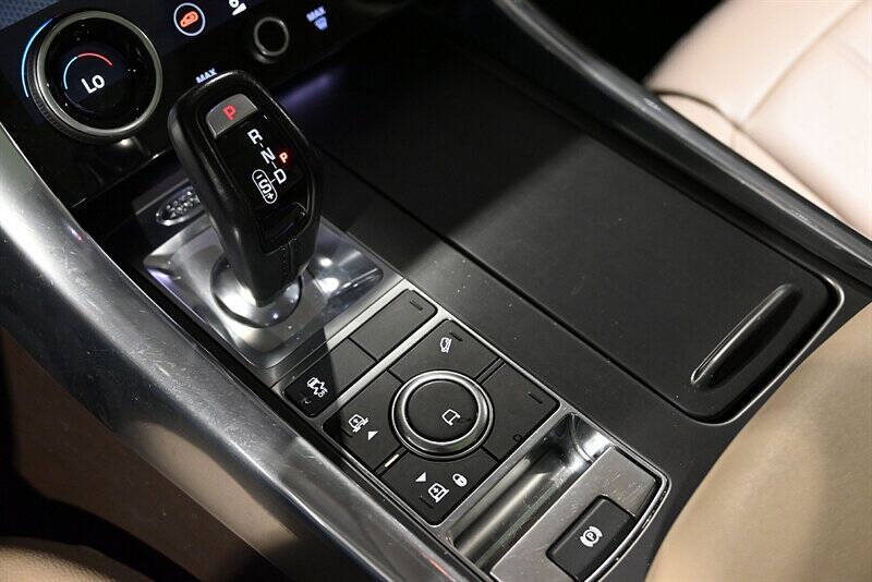 2020 Land Rover Range Rover Sport 45