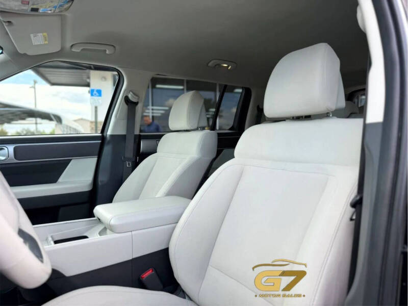 2024 Hyundai Santa Fe SE