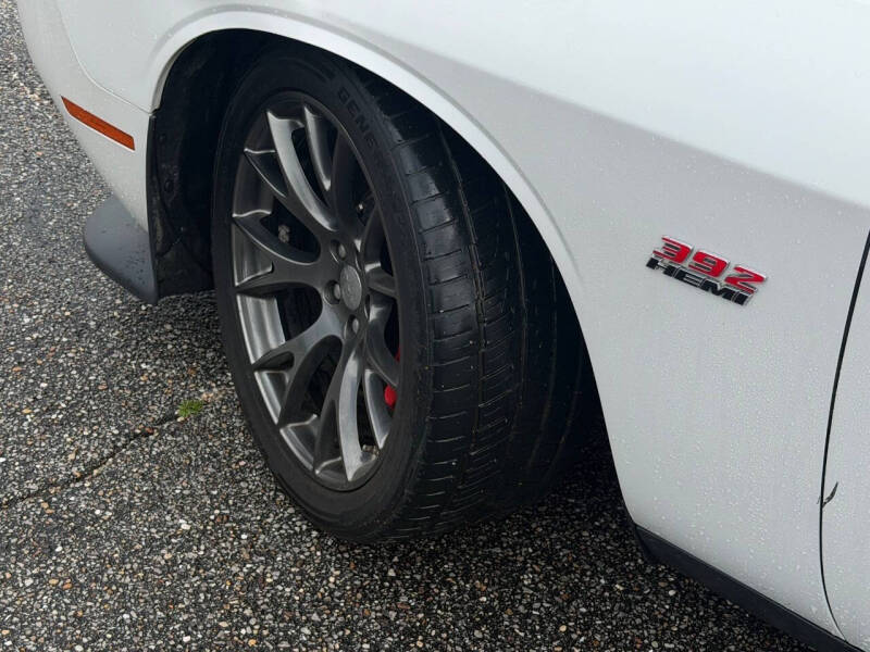 2016 Dodge Challenger SRT 392