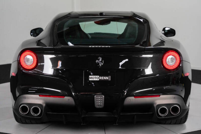 2016 Ferrari F12berlinetta