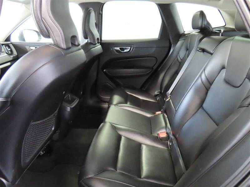 2023 Volvo XC60 B5 Core