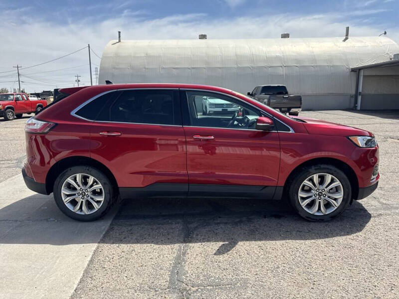 2024 Ford Edge Titanium