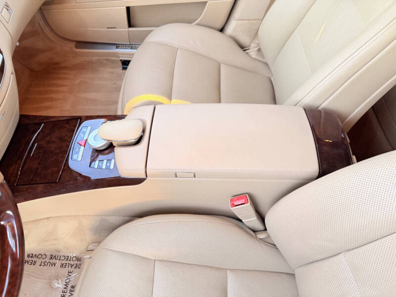 2013 Mercedes-Benz S-Class S 550 4MATIC