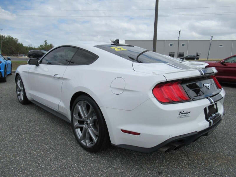 2022 Ford Mustang EcoBoost