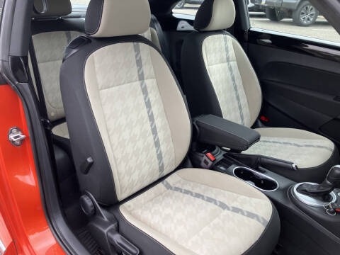 2018 Volkswagen Beetle 2.0T Coast