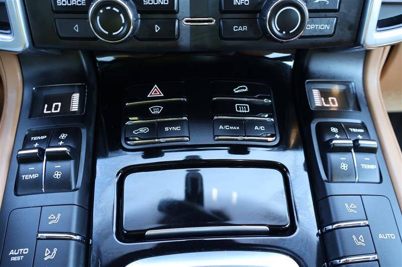 2016 Porsche Cayenne S