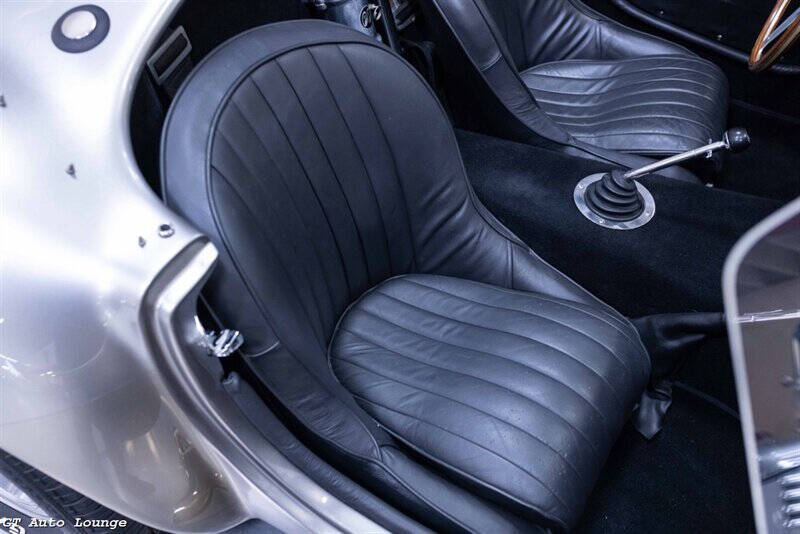 1958 Mercedes-Benz SL-Class 32