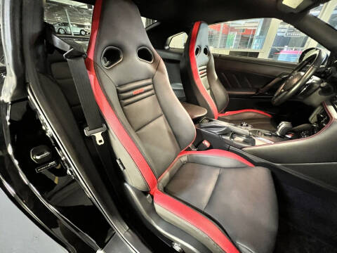 2018 Nissan GT-R Track Edition